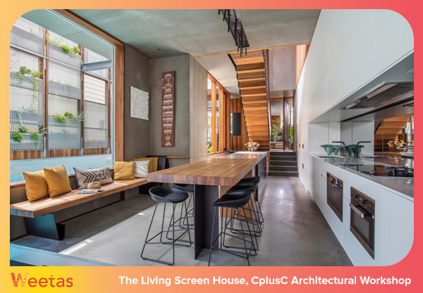 The Living Screen House